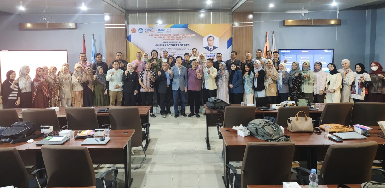Pembicara Tamu Internasional dari Busan Indonesian Centre Menyemarakkan Acara Ilmiah di Prodi Doktor Ilmu Ekonomi UNJA